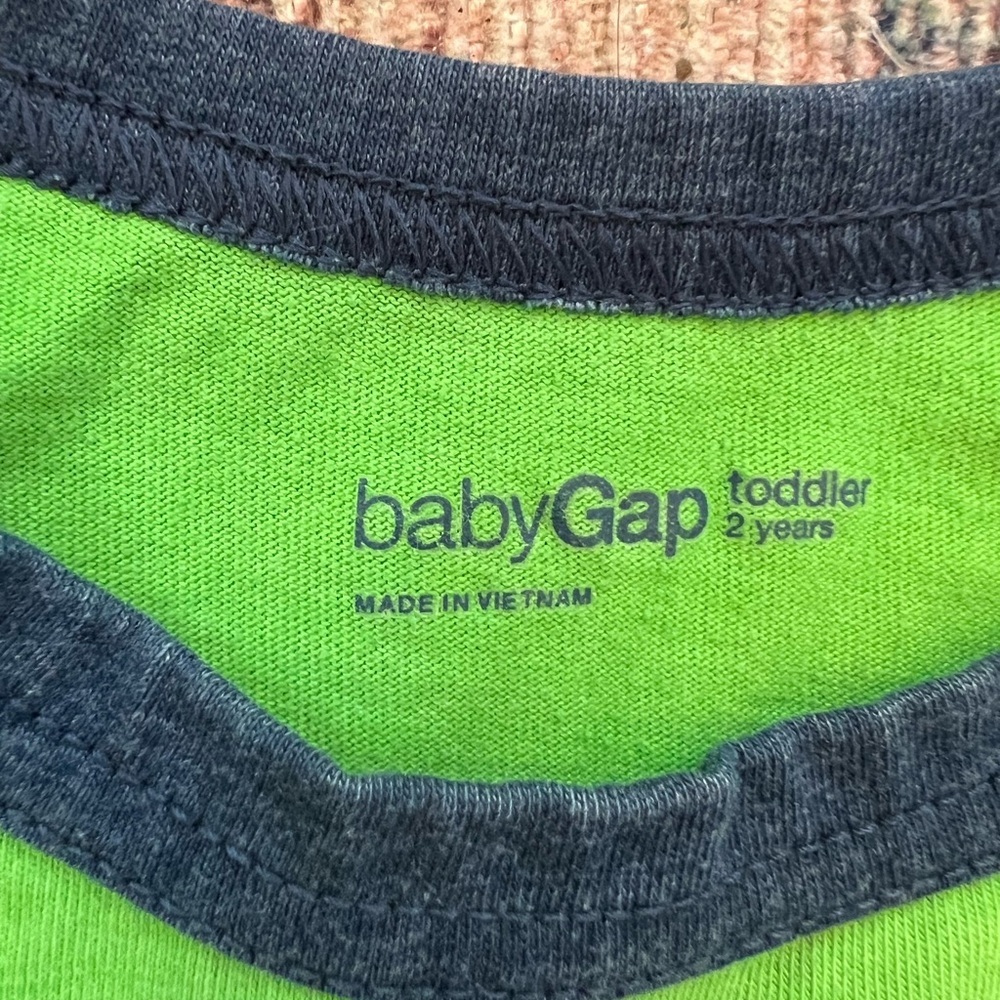 GAP Green and Navy Kids Skull Graphic Tee - Picture 3 of 3